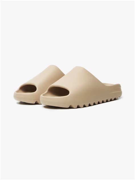 Adidas beige slides